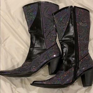 Dress fashion cowgirl boots.